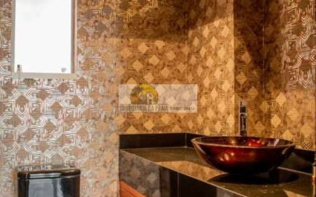 06d904fde7c7cc347b898f17a37d617c