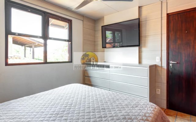 8bfc6a12-6281-4223-8cef-5ad3b3f00666