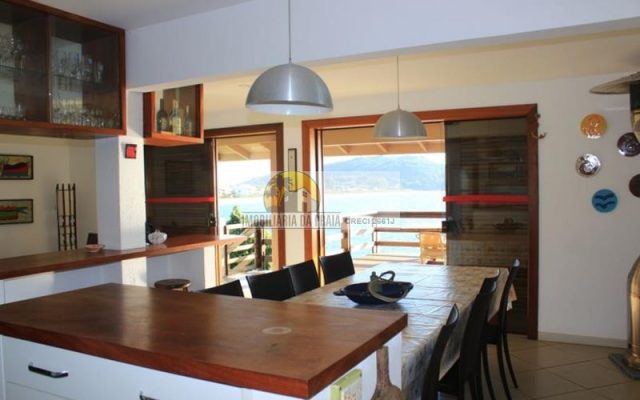 983-507831444163578 (Copy)