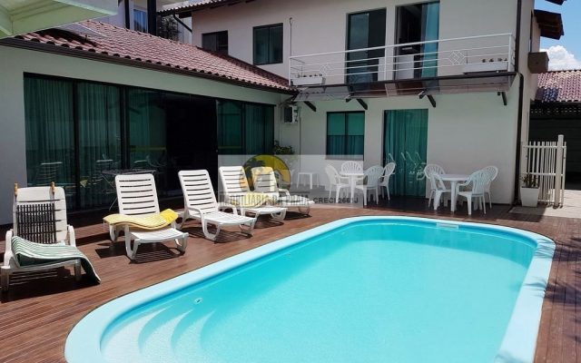 9cdc6331-da75-43dc-ab0e-f29b1315f2fe.c10