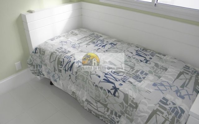 House 1068 (38) (Copy)