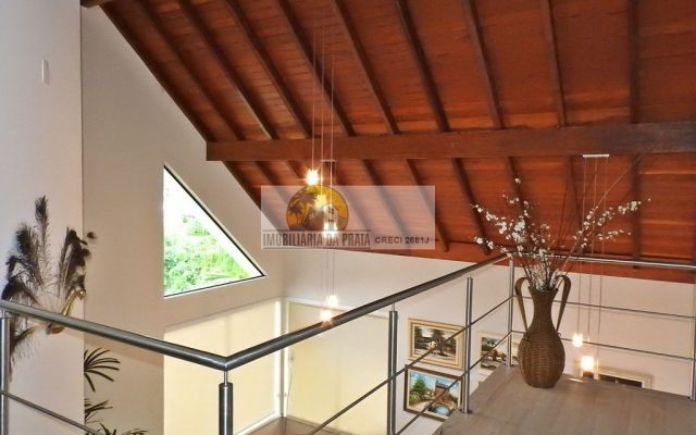 a60ae7f9-460c-49f6-ac22-d4377a93688f.c10