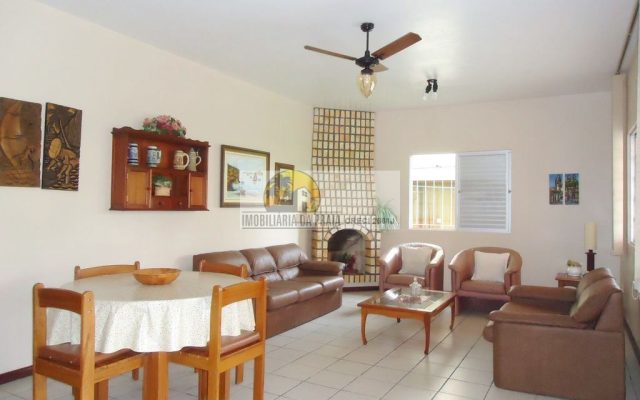 a8473aff-599b-4e6e-83ab-3b5c3ba497b0.c10