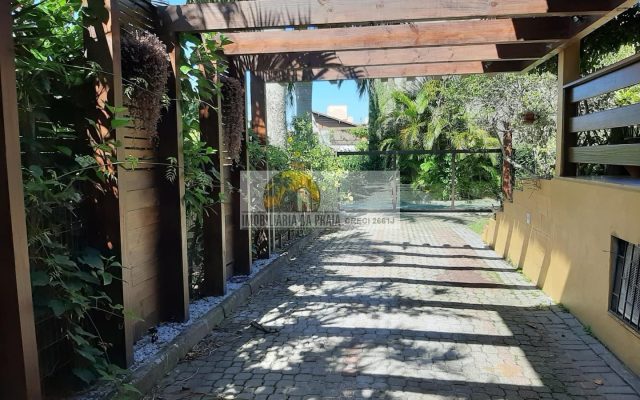 b00d62b9-f74f-47e0-83ea-41a3744c5941