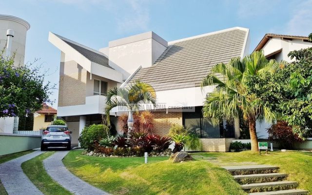 ba8d8c2f-73bc-4249-87bb-acbe244770d6.c10