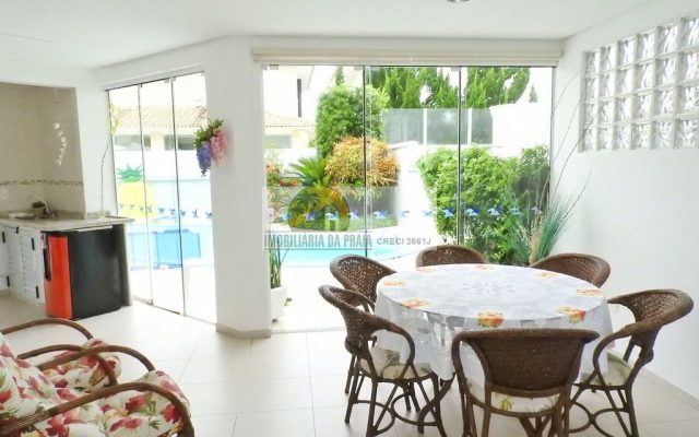 cf7a31c0-9a35-43fe-bb21-10b9060172b9.c10