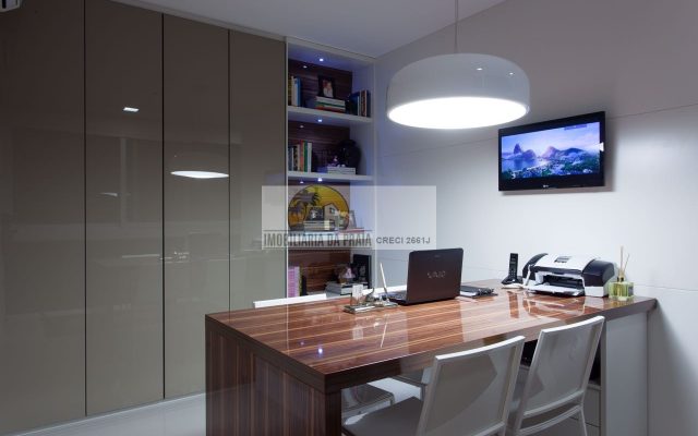 de2ea3e5-a0d9-4a1b-8aec-297480e19f9d