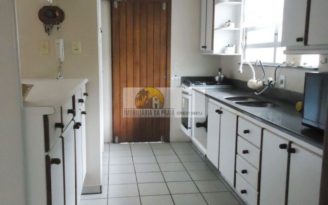 e77a9e4e-9980-4dfc-91a3-8aad6ff7f5b6.c10