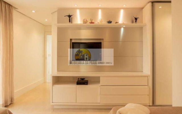 e886b3aa5ba24e6fc2c207e85d6fd7b7