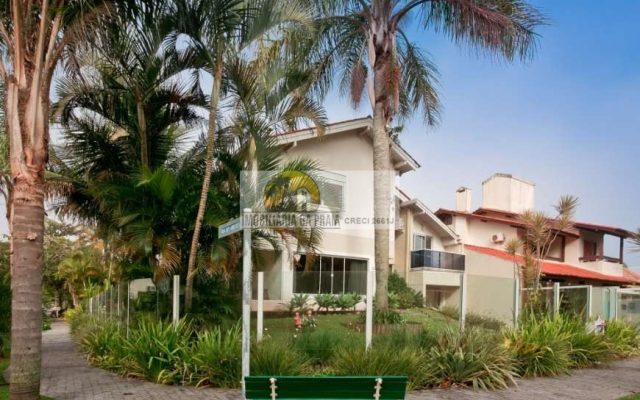 e9c247a4ccbd3144675c477496ebec4a (1)