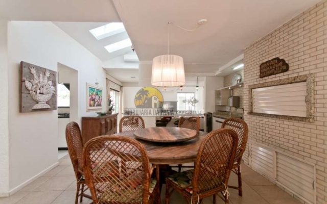 f70517e8f16aa2aca0dbe423ffc492e8