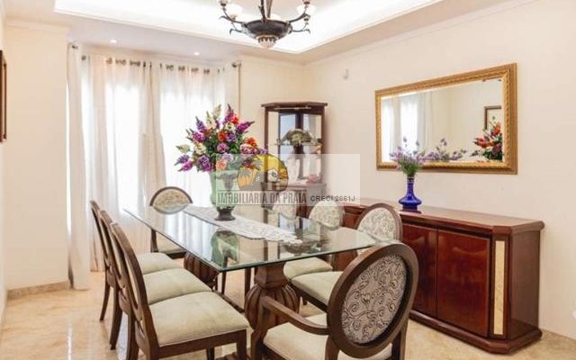 fcba1e0faf751175d34d47e3fcfce5e4 (Copy)